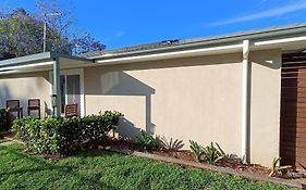 New And Cozy 2 Bedrooms Granny Flat With Aircon & Pool